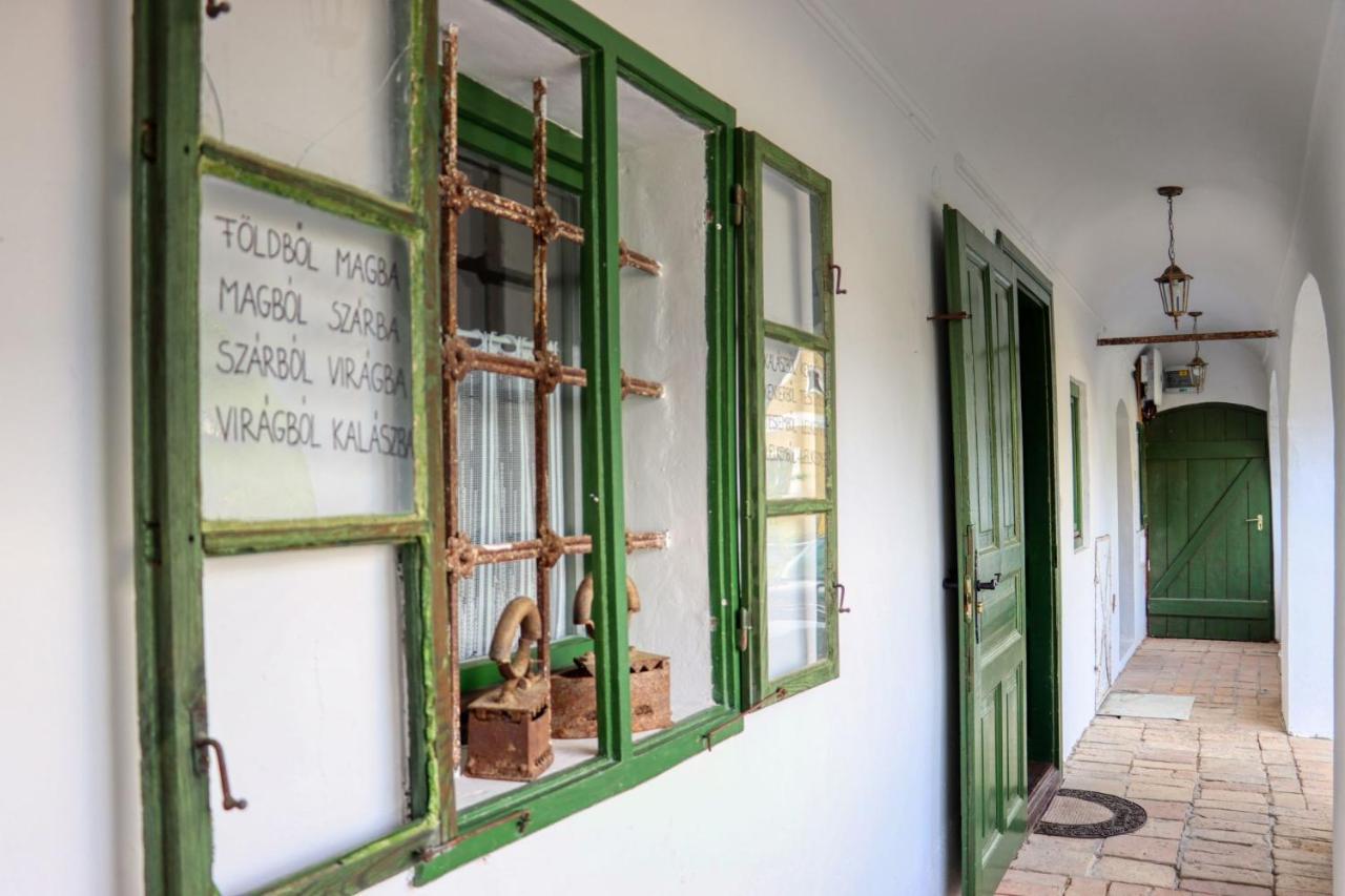 Vila Fuszeres Porta Mihalyfa Exteriér fotografie